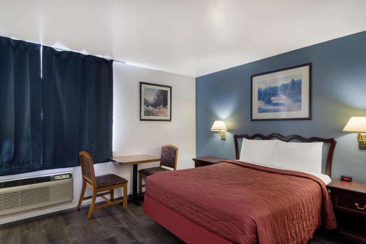 Rodeway Inn & Suites Sidney Historic Downtown I-80 Luaran gambar