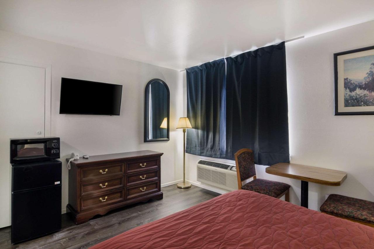 Rodeway Inn & Suites Sidney Historic Downtown I-80 Luaran gambar