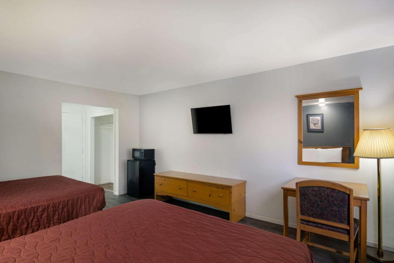 Rodeway Inn & Suites Sidney Historic Downtown I-80 Luaran gambar