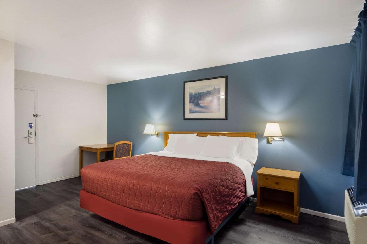 Rodeway Inn & Suites Sidney Historic Downtown I-80 Luaran gambar